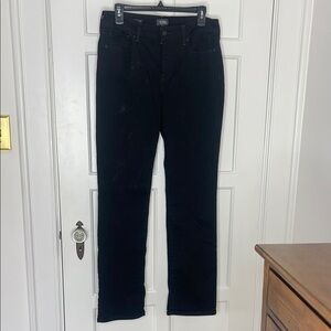 Black straight leg NYDJ Jeans marilyn